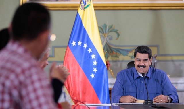 Para Maduro, en la frontera colombiana operan grupos que delinquen y atacan las monedas y economía del país vecino. AFP
