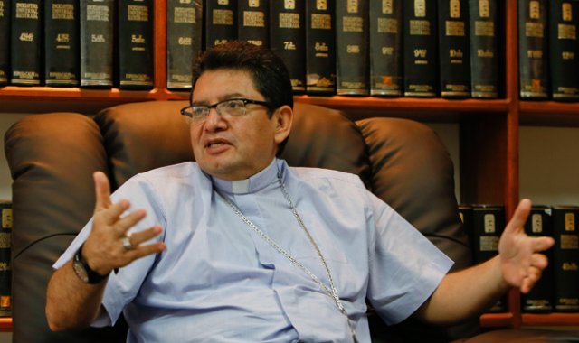 Monseñor Omar Sánchez Cubillos expresó la esperanza de que “nuestras comunidades finalmente respiren el clima de paz que ya han provocado estos acuerdos de La Habana”. Archivo
