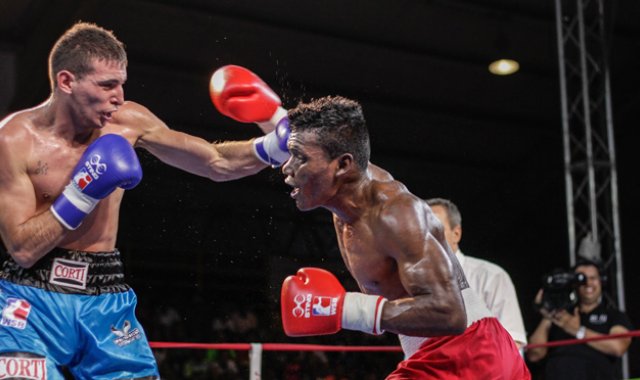 El equipo colombiano defendió el invicto el sábado en la noche ante los representantes de Argentina. Colprensa