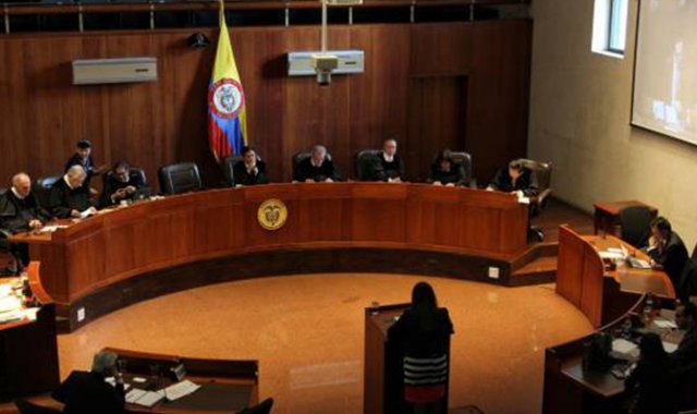 La Sala cataloga la actividad periodística como una labor de interés social y la información como un bien público en el pronunciamiento. Colprensa