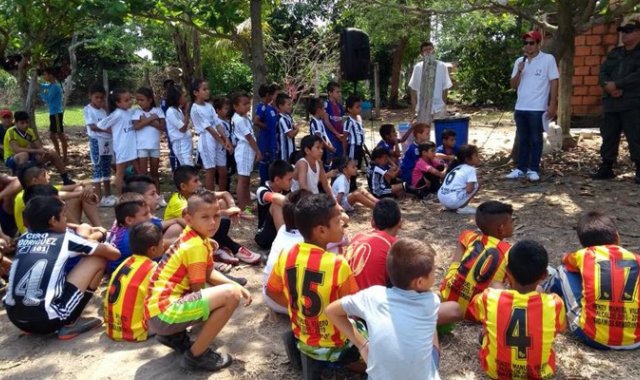 En unos 10 barrios de Cúcuta se atenderán a más de 500 niños en escuelas de deportivas, canto, artes plásticas, danza, artesanías. Cortesía