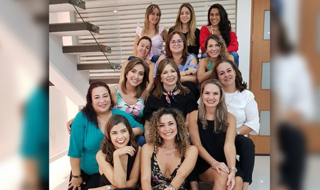 De arriba a abajo: Alexandra Vargas, Ángela Franco, Elehonora Rojas, Adriana Ropero, Silvia Galviz, Liliana D’ Pablos, Tatiana Cote, Beatriz Agudelo, Piedad Pérez, Francia Duarte, Virpi Laino, Francy Cerezo y Luz Adriana Velasco. Laura Correal