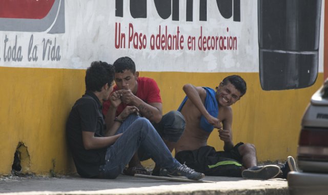 El concejal Alexánder Salazar instó a la administración a propender por un centro de rehabilitación u hogar de paso para los indigentes. La Opinión