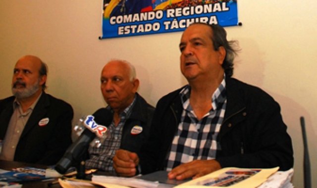 La Opinión