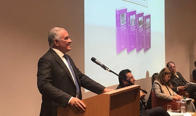 El contralor Edgardo Maya intervino, este lunes, en un foro sobre la corrupción, el cual fue organizado por la Universidad Externado de Colombia.
Colprensa