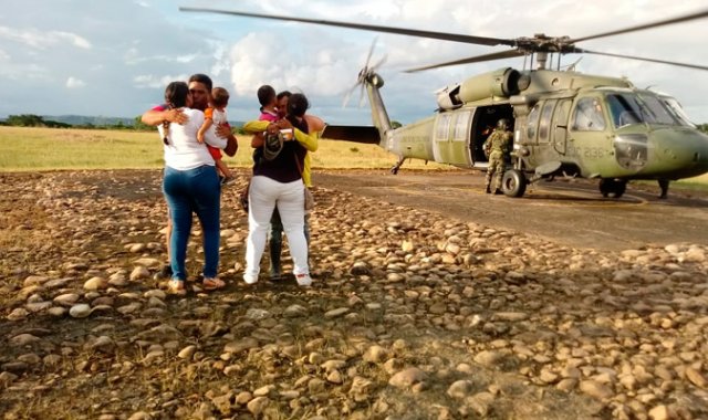 Ambos fueron encontrados cuando los militares de la Fuerza de Tarea Quirón adelantaba una operación.  Colprensa