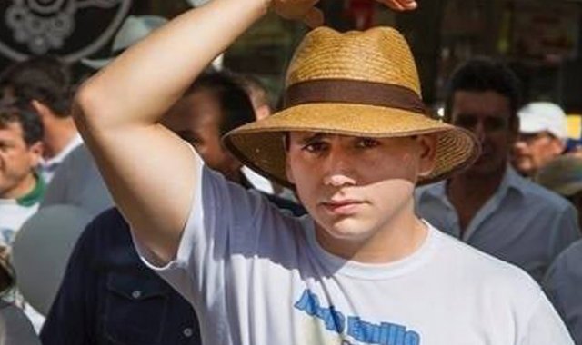 Especiales para La Opinión