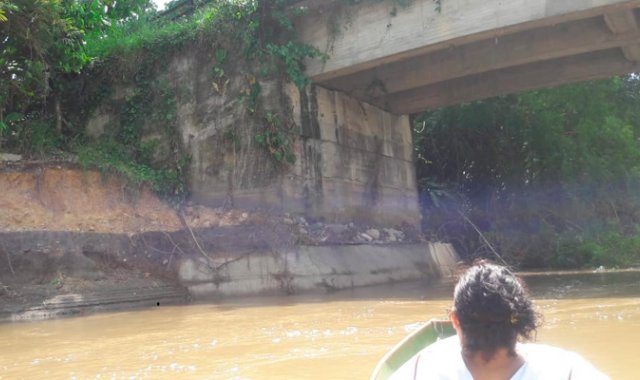 Este es el puente que está a punto de desplomarse. Cortesía