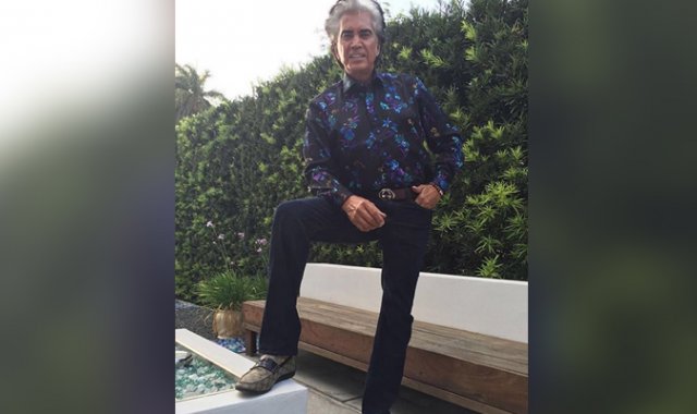 "Hoy cumplo un año de haber nacido de nuevo, no en el espíritu, sino en mi cuerpo", escribió el artista en su perfil en Instagram. Tomada de Instagram