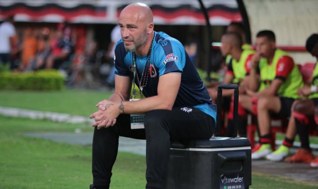 César Obando / La Opinión 