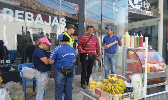 Los informales serán reubicados en el segundo piso de la plaza de mercado y accederán a formación académica. Cortesía