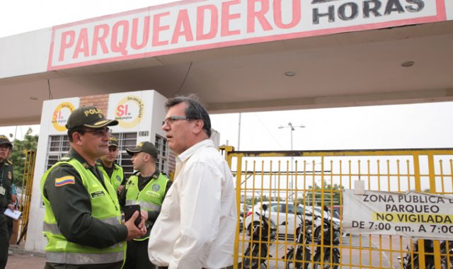 Este no es el primer vehículo que se llevan de este parqueadero que pertenece a la Alcaldía de Cúcuta. Alfredo Estévez y Cesar Obando