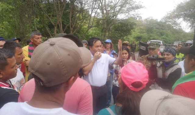 El gobernador Norte de Santander, William Villamizar, reconoció que las quejas de la comunidad son justas y se comprometió a “buscar caminos para que podamos avanzar”. Helena Sánchez