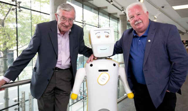 A futuro esperan trabajar en la capacidad de Stevie para mantener una charla trivial.
 @tcddublin