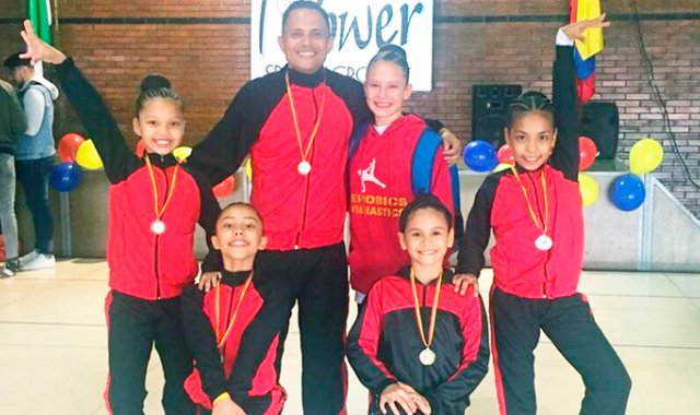 La delegación de Norte consiguió cinco medallas en el Nacional de gimnasia aeróbica y ahora participará en un campeonato mundial. Cortesía