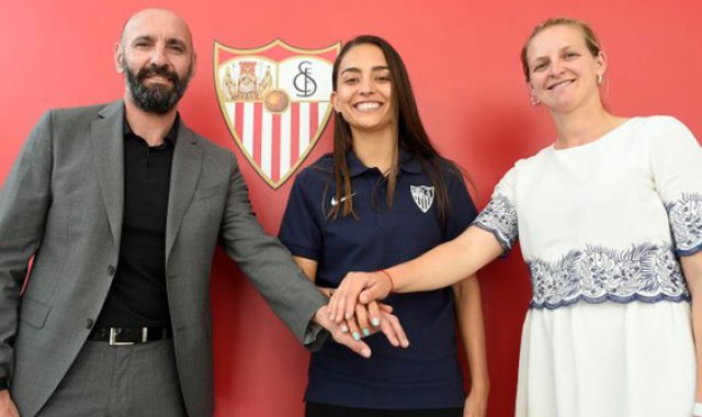 Isabella Echeverri es nueva jugadora del Sevilla de España. La colombiana dijo estar feliz por abrir el camino para otras deportistas. @SevillaFC_Fem