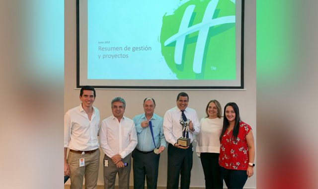 Raúl Andrés Colmenares, Raúl Colmenares, Luis Fernando Toro, Hugo Santos, Martha Luz Maya y Natalia Toro. Cortesía