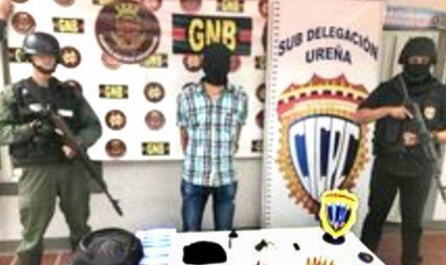 Sneider C., de 20 años de edad, quien no portaba documentos al momento de la detención. La Nación