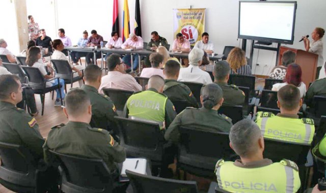 Esta semana se reunieron en la Alcaldía representantes de la comunidad e institucionalidad para trabajar en conjunto por la seguridad y el orden en la comuna 2. Cortesía