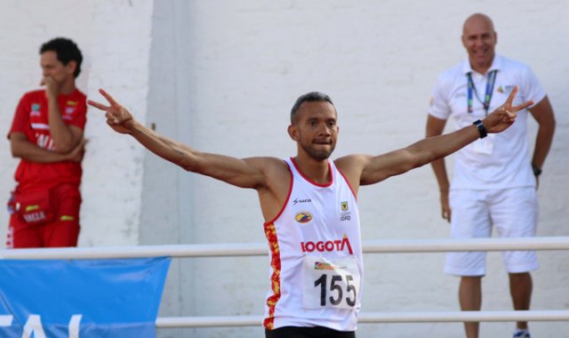 El proyecto de ley de Arroyave plantea además creación de un régimen diferenciado para las futbolistas profesionales en las ligas femeninas, en condiciones similares al incentivo ‘Glorias del deporte’. Colprensa