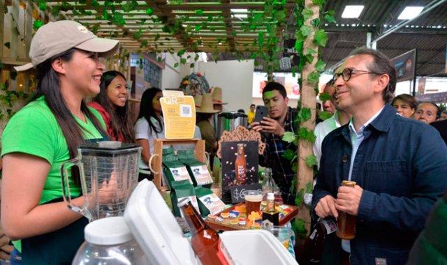 Productos como la leche, el pescado, la panela, los forestales, el huevo y el coco, así como la estrategia de ‘Coseche y Venda a la Fija’ tienen asignados recursos para realizar campañas publicitarias en medios de comunicación para la promoción del consumo. Ministerio de Agricultura