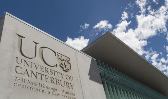 La policía abrió una investigación sobre la muerte del estudiante de 19 años, cuya identidad no fue revelada. Canterbury.ac.nz