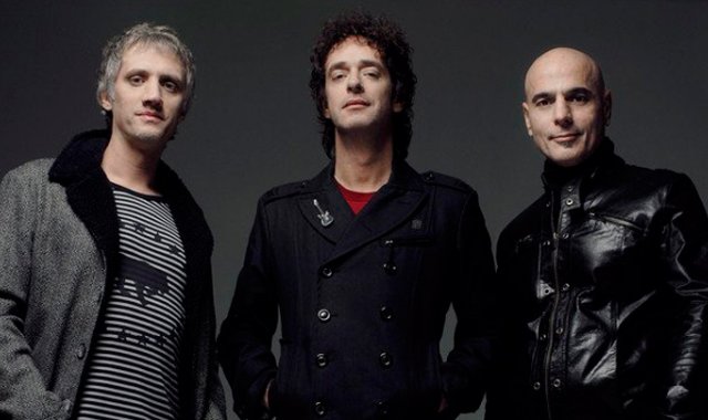 Charly Alberti y Zeta Bosio, exintegrantes de Soda Stereo, regresan a América Latina para ofrecer varios conciertos. Twitter