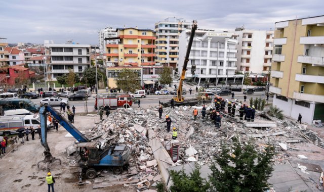 El terremoto deja además unos 650 heridos. AFP