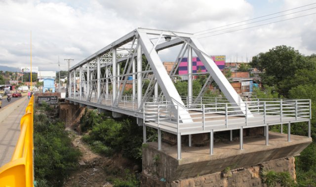 César Obando/La Opinión