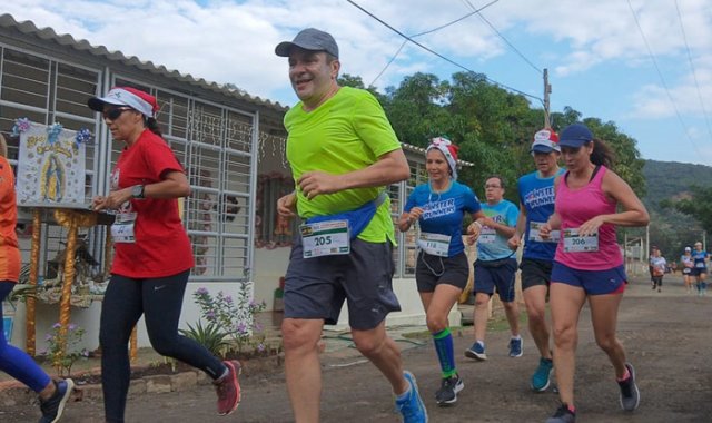 Con una distancia de 10 kilómetros.
Cortesía