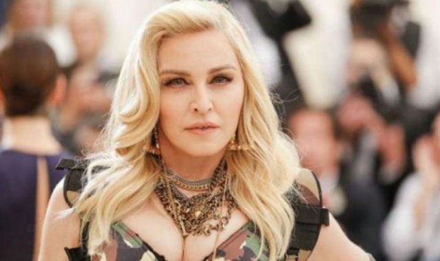 Madonna concluyó su mensaje presentando disculpas a los fanáticos por la cancelación de algunos conciertos y deseó felices fiestas. @EP_Mundo