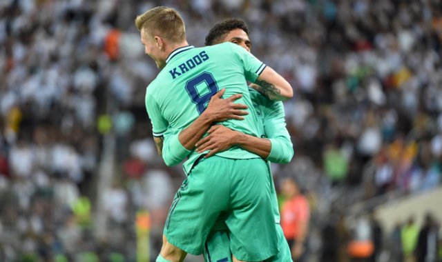 El alemán Toni Kroos abrió el marcador con un gol directo de córner. AFP
