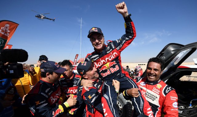 "Gracias toda la gente que me apoya, a todos los fans, a la familia, por supuesto. Ha sido un rally muy difícil, desde el inicio, con mucho riesgo", expresó el campeón. AFP
