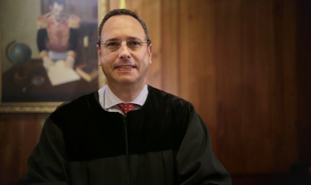 En las altas Cortes, Álvaro Namen empezó como magistrado auxiliar de la Sección Tercera del Consejo de Estado. Colprensa