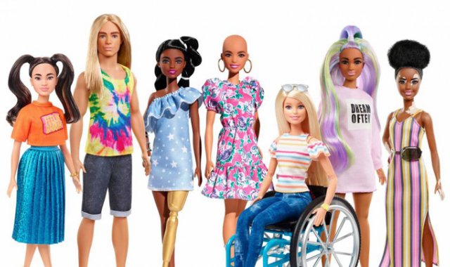 La línea 'Fashionistas' retrata nueve tipos de cuerpo, 35 tonos de piel y 94 peinados. Mattel