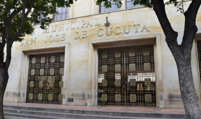 Según el informe de la Alcaldía, solo $4.387.276.453 están destinados para el 2020 frente a $21.687.552.031 del año anterior. Archivo La Opinión