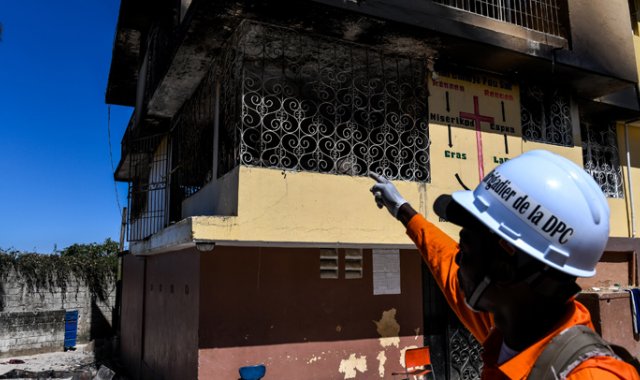 Orfanato que se incendió cerca a Puerto Príncipe. AFP