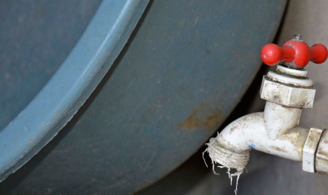 Empopamplona estableció la alerta amarilla y empezó a suspender periódicamente el servicio de agua. Archivo