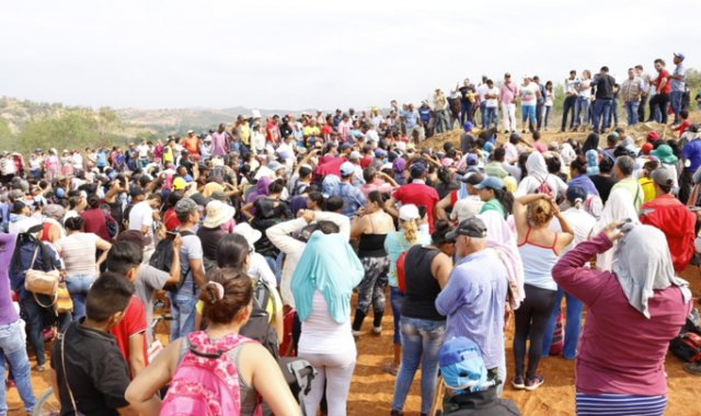 Siguen las conversaciones con los líderes de esta invasión para concertar compromisos. Cortesía