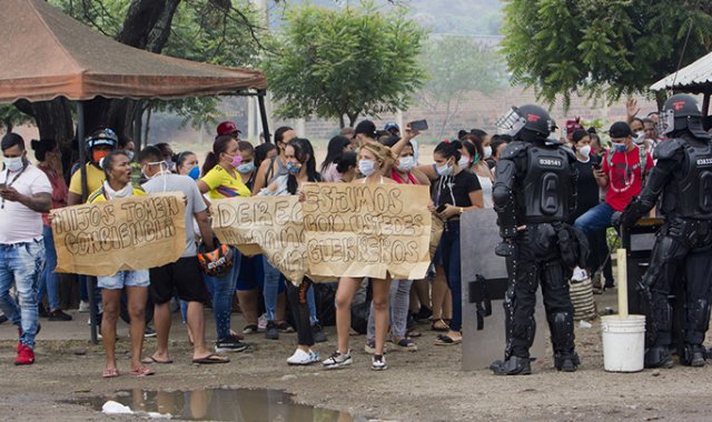 Alfredo Estévez La Opinión