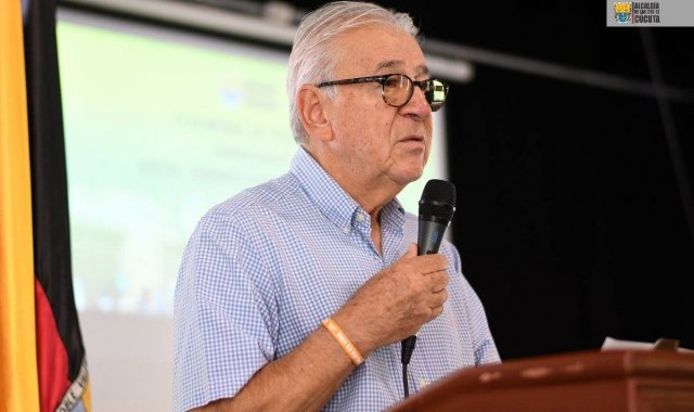 El alcalde de Cúcuta se refirió a los más recientes pronunciamientos de la contralora sobre su gestión. Cortesía.