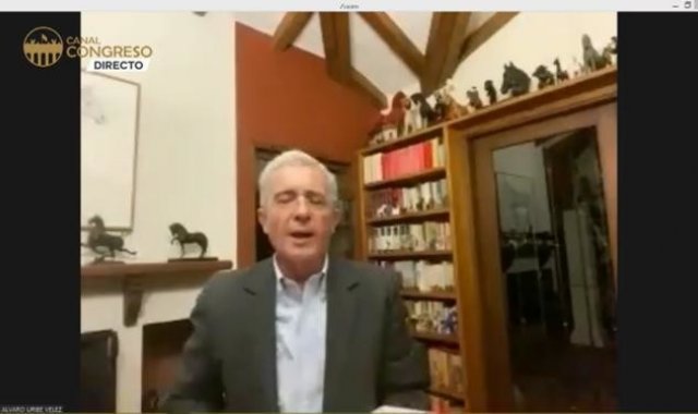 Los periodistas confesaron que los habían enviado de la Presidencia de la República a responsabilizarme por Andrómeda. Colprensa.