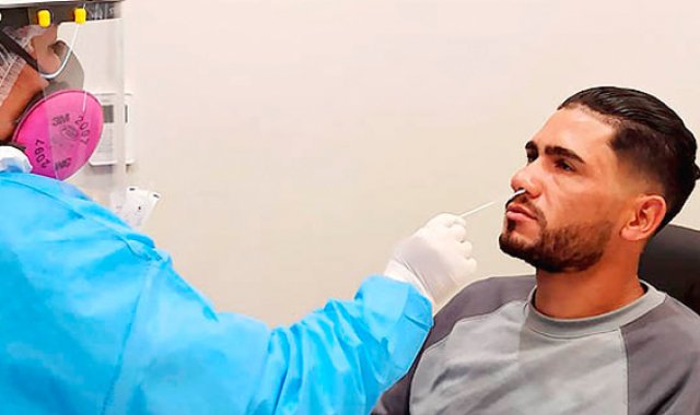 Miami registró el martes más de 6.000 nuevos casos de coronavirus en solo 24 horas, lo que tiene alarmadas a las autoridades. Casa por casa comenzó a lucharse también contra la pandemia. AFP