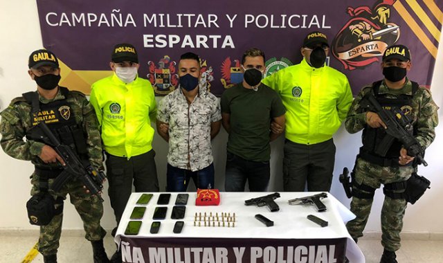 Dos miembros de Los Pelusos fueron capturados en desarrollo de operativos dirigidos a golpear a esa organización, en Cúcuta, por parte del Ejército, la Policía y el CTI de la Fiscalía. Ejército