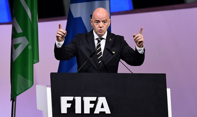 Gianni Infantino  será investigado por una supuesta colusión con el responsable saliente de la justicia suiza Michael Laubel, ente a cargo de investigar el FIFAgate.  Archivo / La Opinión