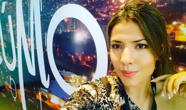 15 años lleva de dictar clases de etiqueta y glamour  y presentando eventos. Cortesía