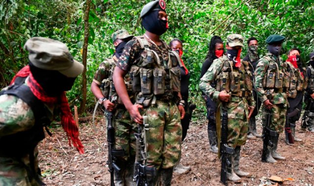 El Eln ha dicho que la confrontación que mantiene en la línea limítrofe con Venezuela es producto de su plan de expansión y negó que esta sea por un choque en el control del narcotráfico. Archivo