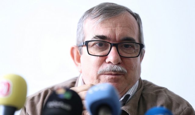 El hoy jefe político del partido Farc, Rodrigo Londoño, asegura que le entregarán a la JEP las pruebas del atentado a Álvaro Gómez Hurtado. Colprensa