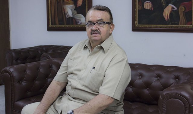 Zócimo Ramírez Mantilla, rector del Instituto Nacional de Comercio desde hace 13 años. Alfredo Estévez / La Opinión