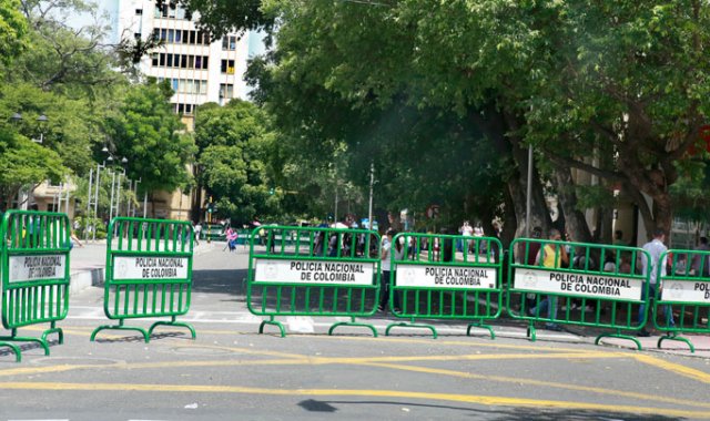 Cerca de seis mes completa la restricción vehicular en las zonas aledañas al parque Santander. Juan Pablo Cohen